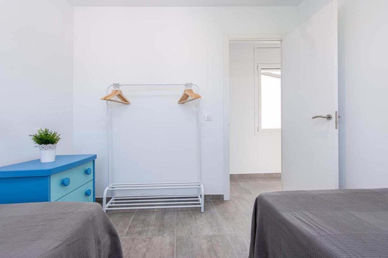 Goldhome - New House With Private Heated Pool, Parking, Wifi, Games Room Empuriabrava Exterior photo