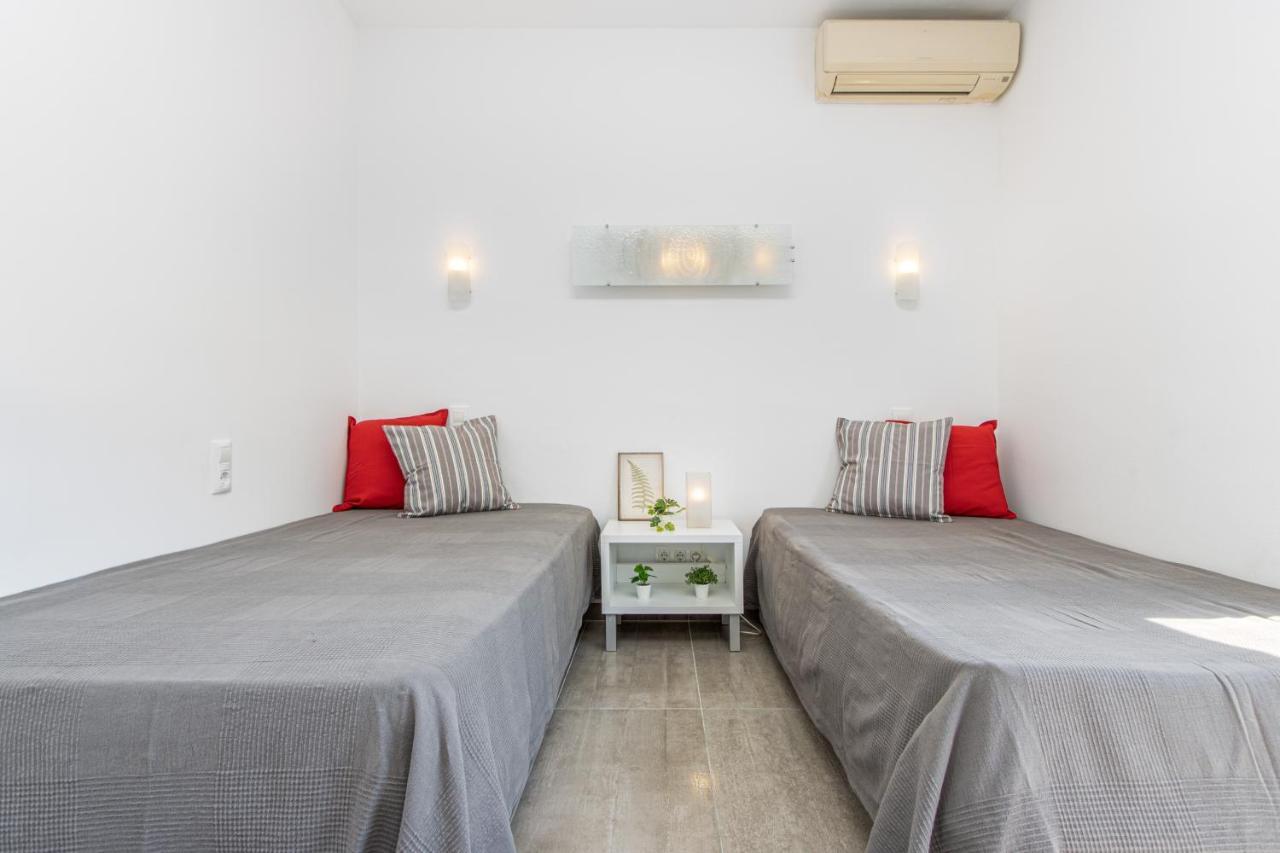Goldhome - New House With Private Heated Pool, Parking, Wifi, Games Room Empuriabrava Exterior photo
